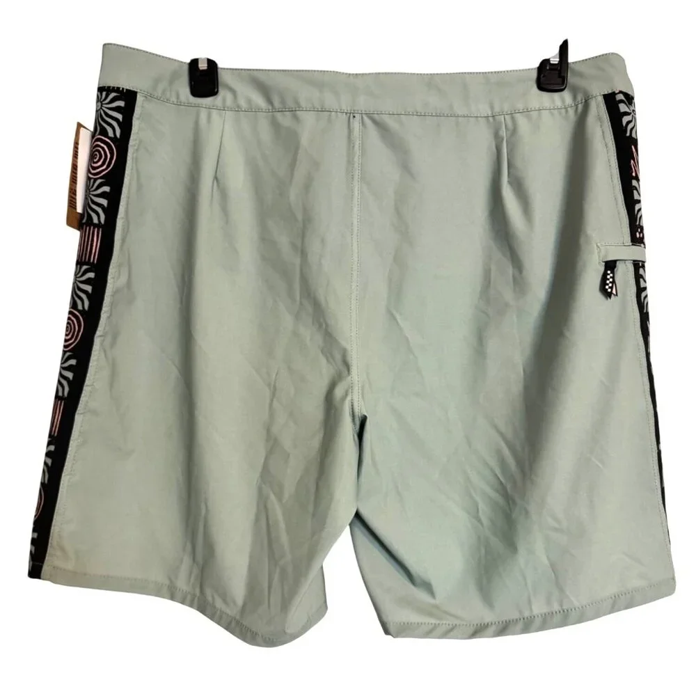 Vans Sidelines Board Shorts Size 38 Men’s “Off The Wall” NWT $54 Swim Pockets